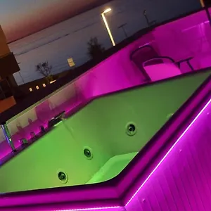 Luxury House Бари
