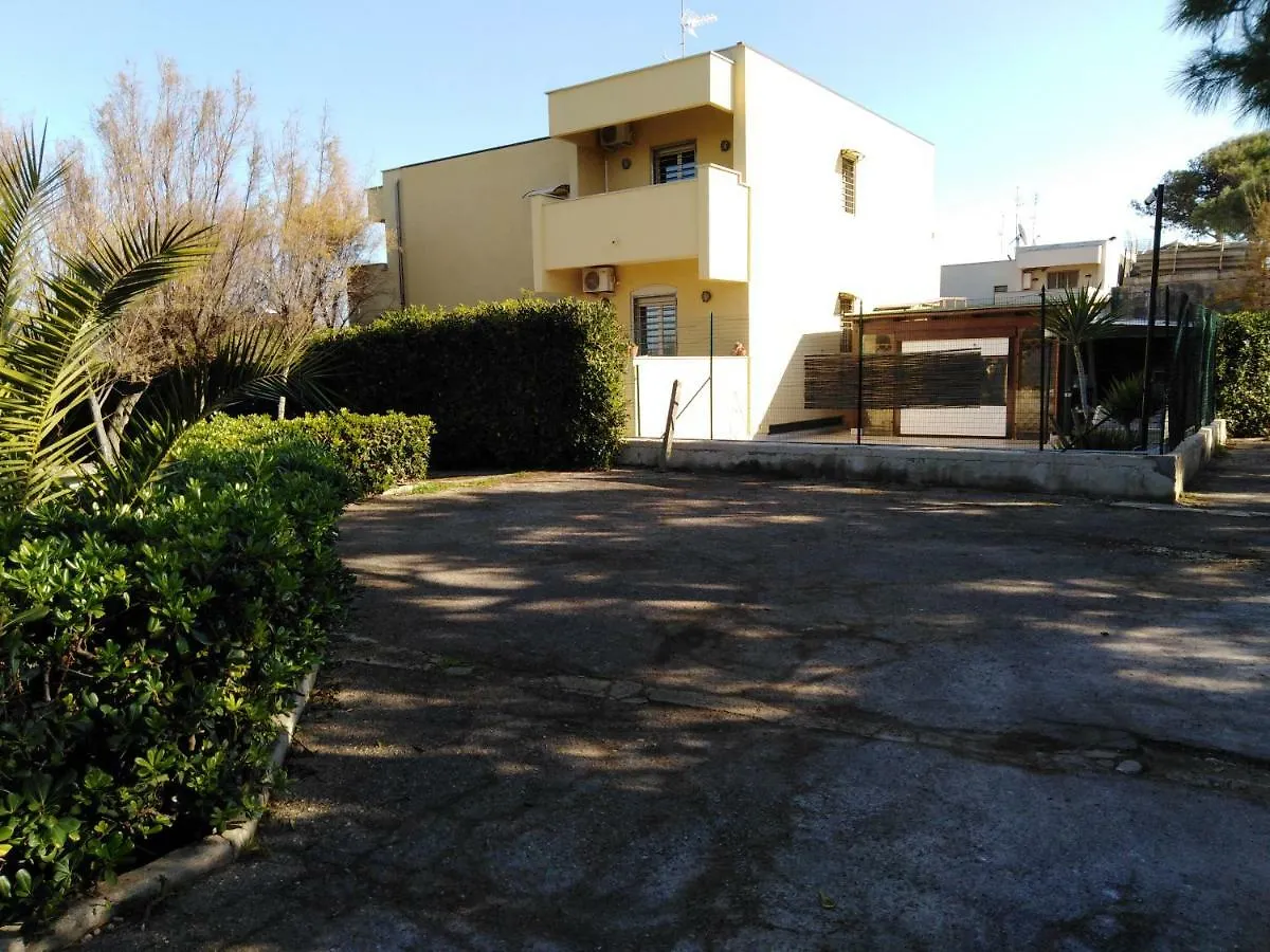 Pietra Di Mare Bed and Breakfast Bari 0*,  Italië
